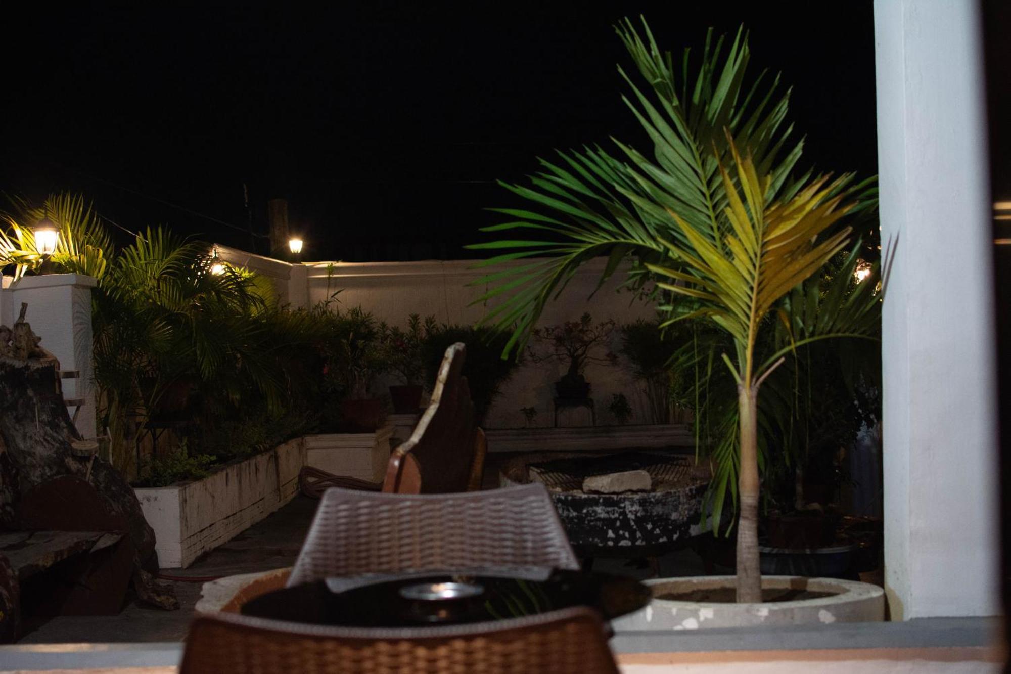 Vincent Resort Hotel Angeles Exterior foto